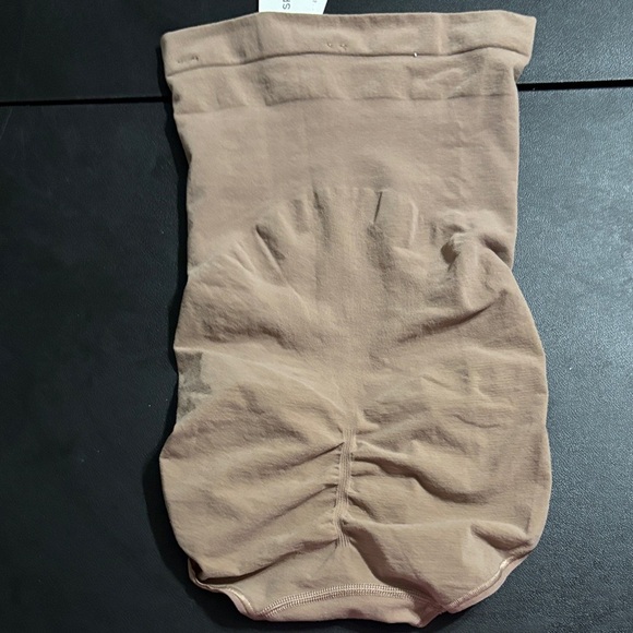 SPANX High-Waisted Shapewear Briefs - Beige - Picture 5 of 5